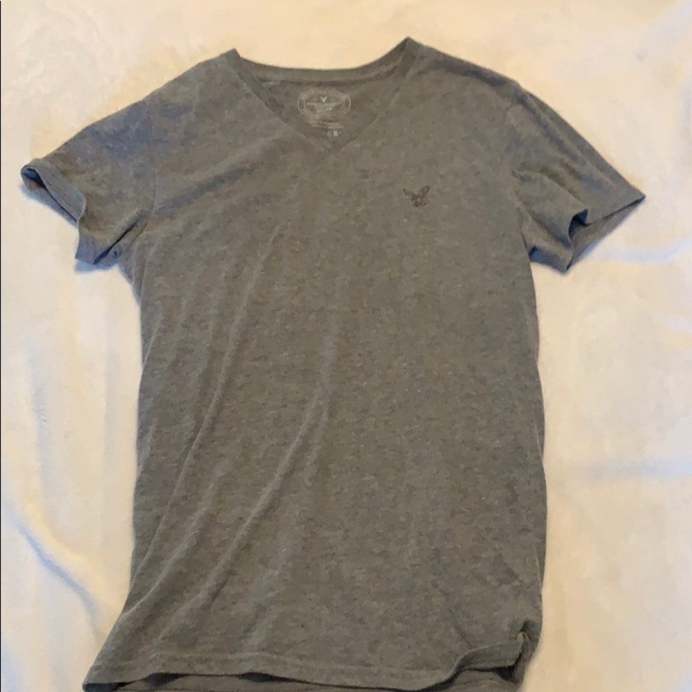 American Eagle V-Neck